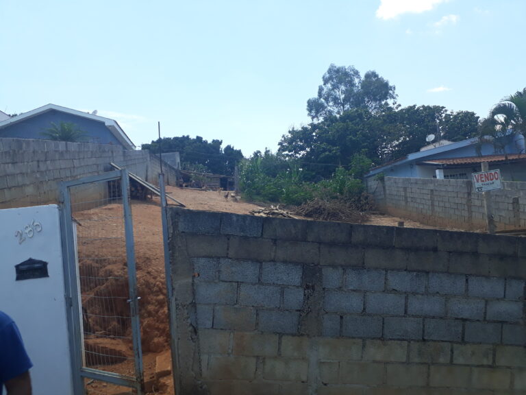 Lote em Águas de Lindóia