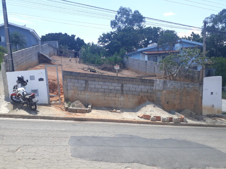 Lote em Águas de Lindóia