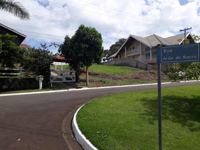 Lotes a partir de R$180.000 em Condomínio