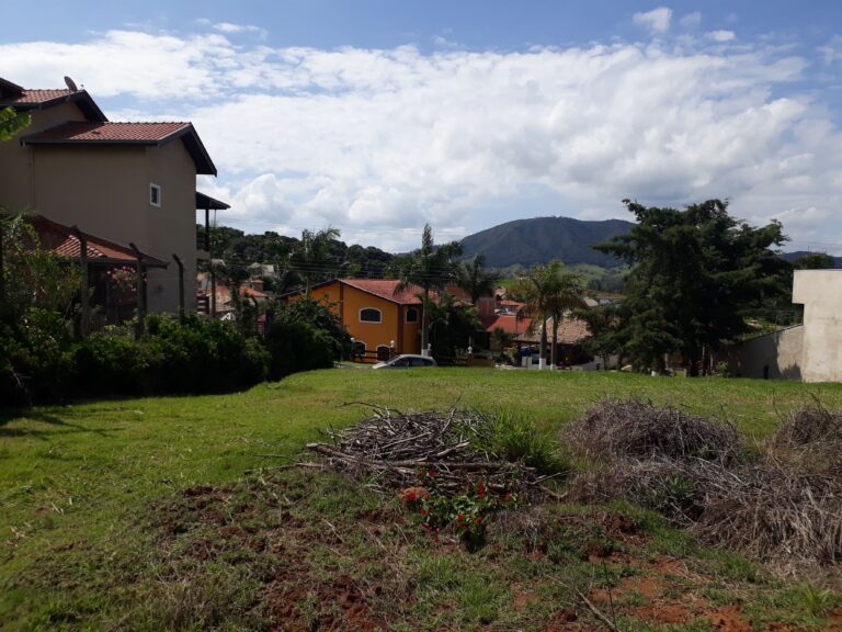 Lotes a partir de R$180.000 em Condomínio
