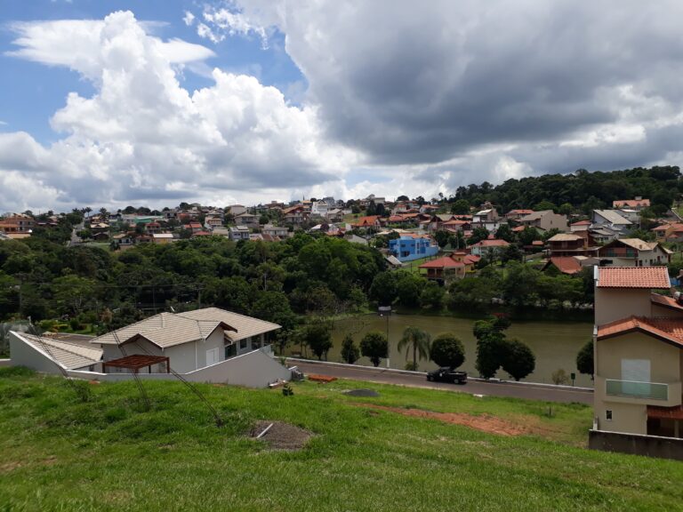 Lotes a partir de R$180.000 em Condomínio