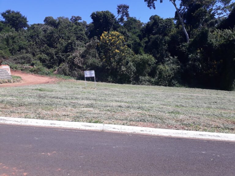 Lotes a partir de R$180.000 em Condomínio