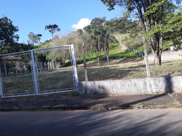 Chácara de 2000 m², Águas de Lindóia