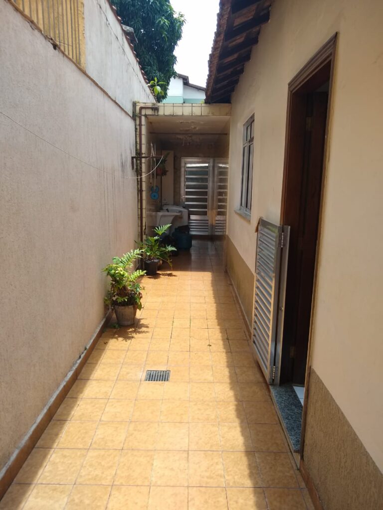 Casa em São Paulo Vila Rosa,Horto Florestal