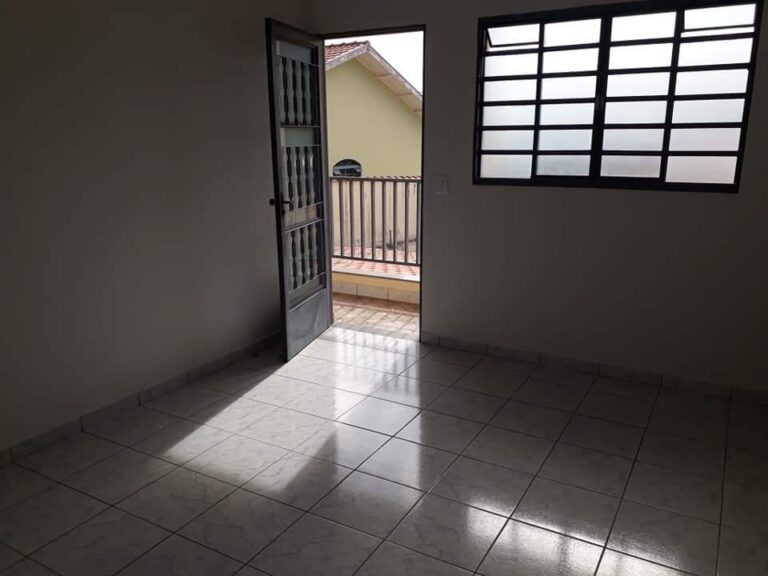 Três casas no mesmo terreno para investidor