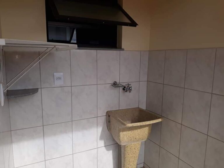 Três casas no mesmo terreno para investidor