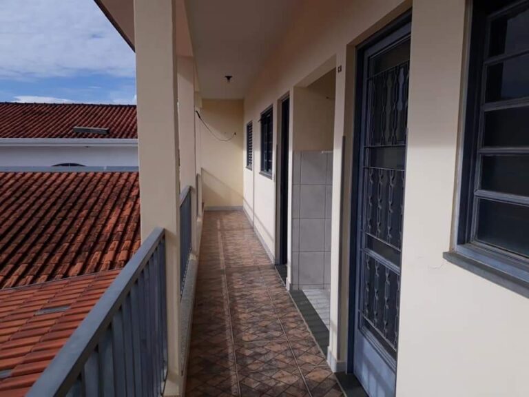 Três casas no mesmo terreno para investidor