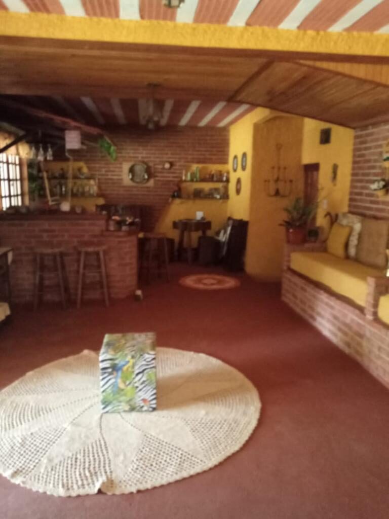 Vende-se Excelente casa em condomínio fechado