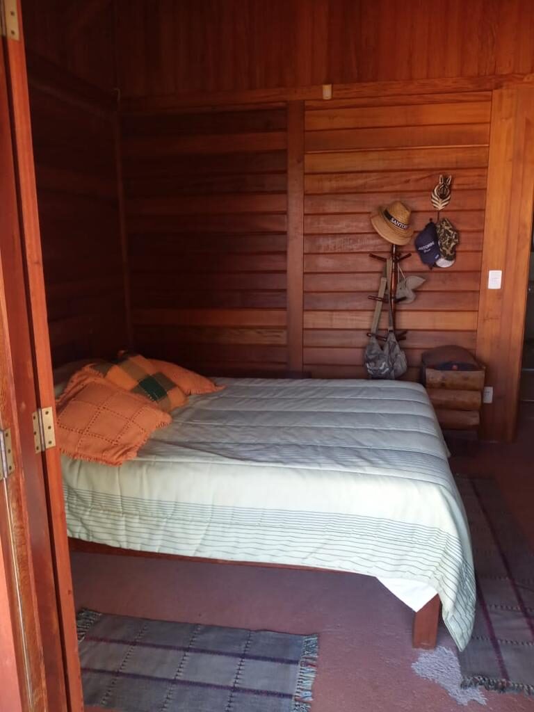 Vende-se Excelente casa em condomínio fechado