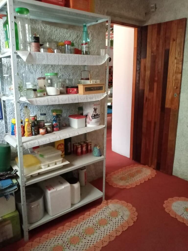 Vende-se Excelente casa em condomínio fechado