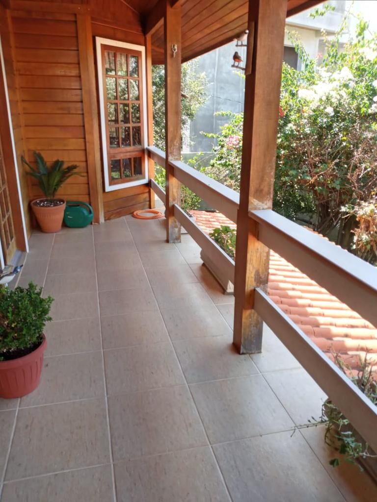 Vende-se Excelente casa em condomínio fechado