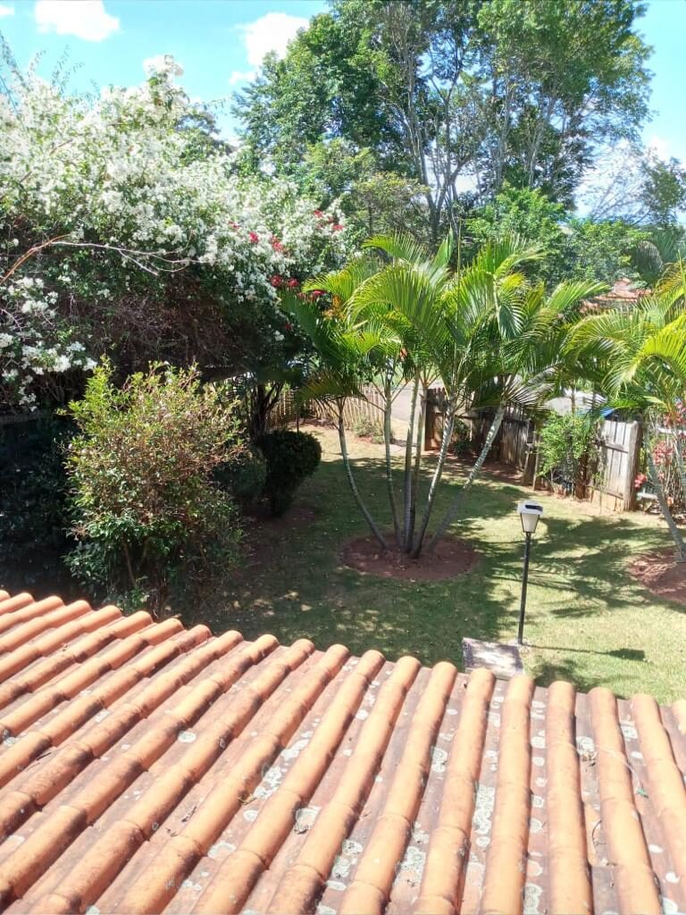 Vende-se Excelente casa em condomínio fechado