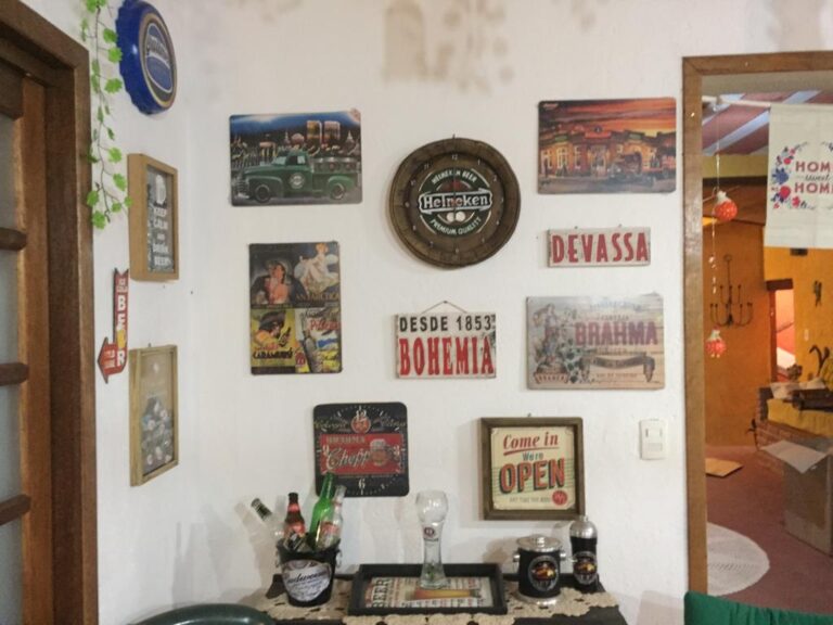 Vende-se Excelente casa em condomínio fechado