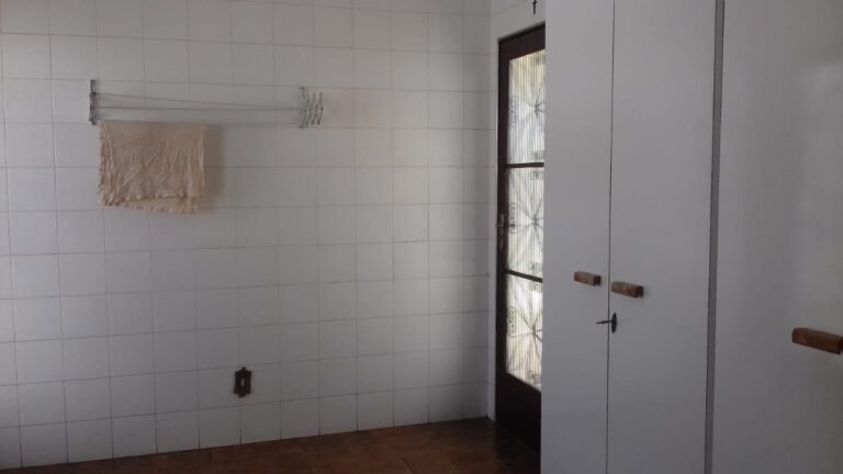 Casa Alto-padrão Casa Alto-padrão