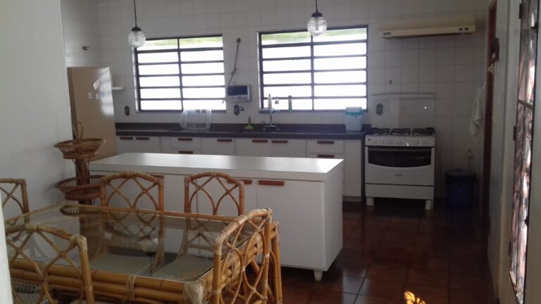 Casa Alto-padrão Casa Alto-padrão