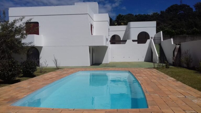 Casa Alto-padrão Casa Alto-padrão