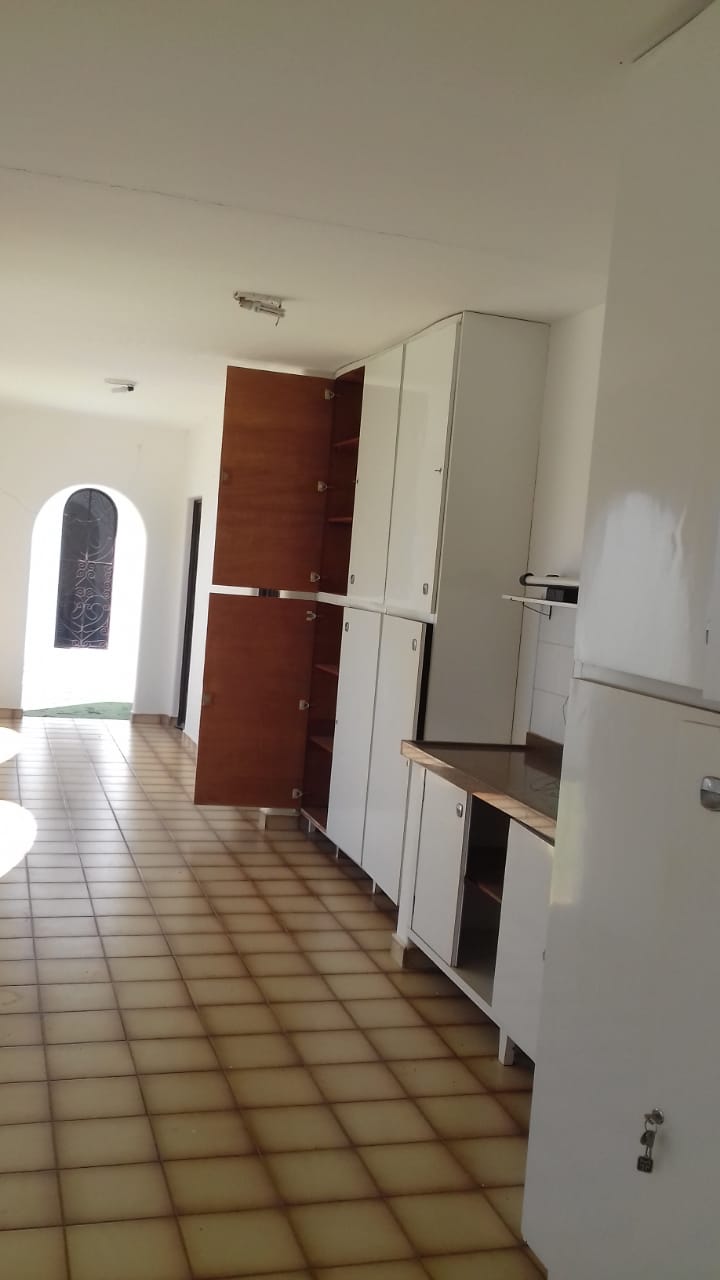 Casa Alto-padrão Casa Alto-padrão