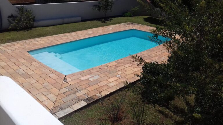 Casa Alto-padrão Casa Alto-padrão