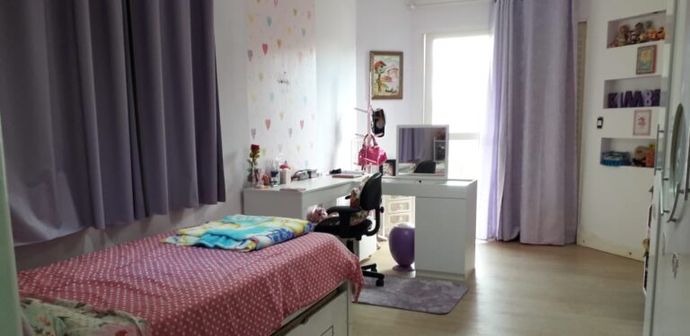 Excelente sobrado em Cond. Fechado na cidade de Águas de Lindóia