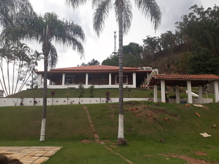 Linda propriedade para Pousada em bairro nobre Linda propriedade para Pousada em bairro nobre