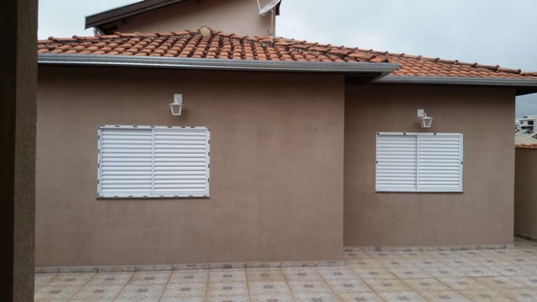 Ótima casa em Cond. fechado Ótima casa em Cond. fechado
