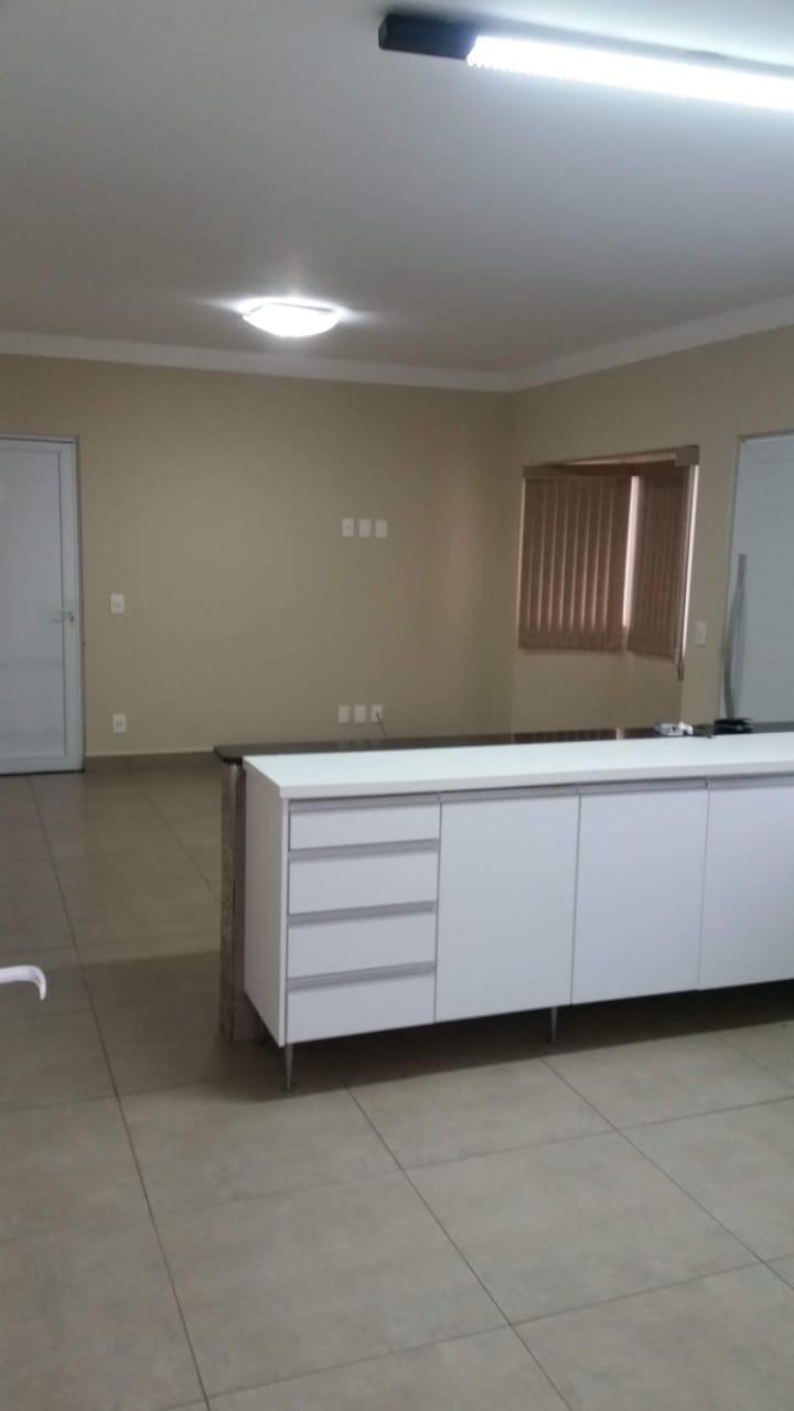 Ótima casa em Cond. fechado Ótima casa em Cond. fechado