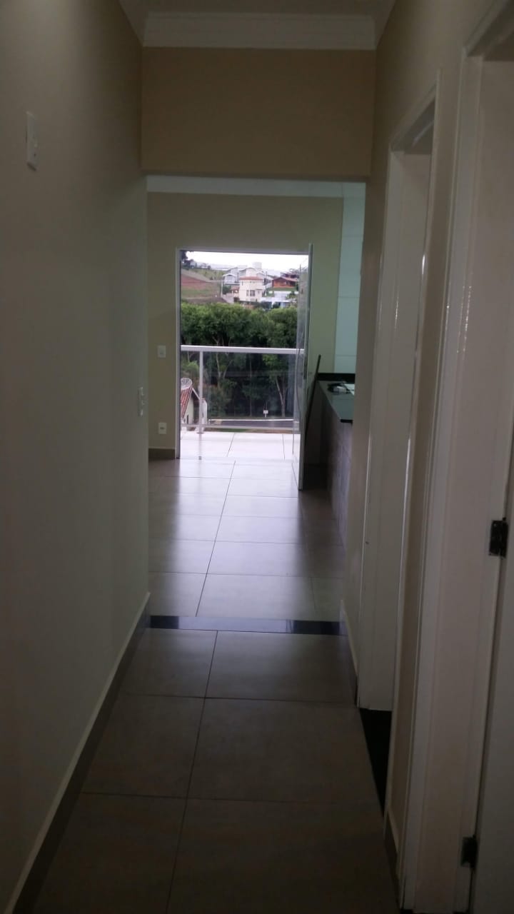 Ótima casa em Cond. fechado Ótima casa em Cond. fechado