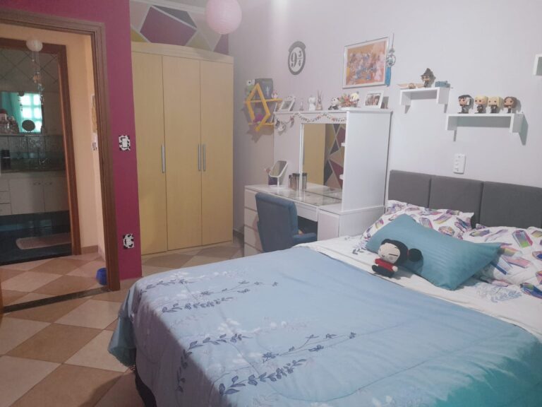 Linda Casa em Cond. Fechado Linda Casa em Cond. Fechado