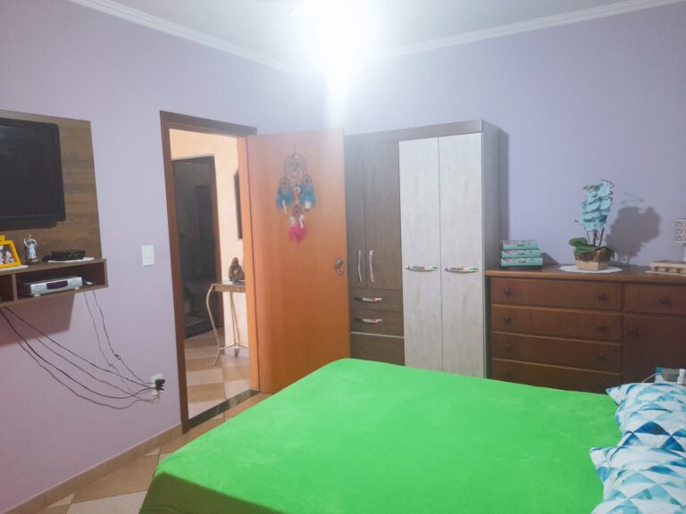 Linda Casa em Cond. Fechado Linda Casa em Cond. Fechado