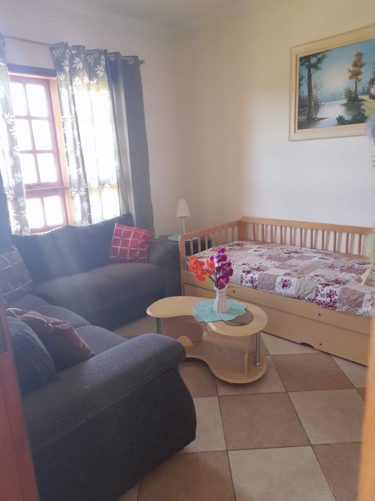 Linda Casa em Cond. Fechado Linda Casa em Cond. Fechado