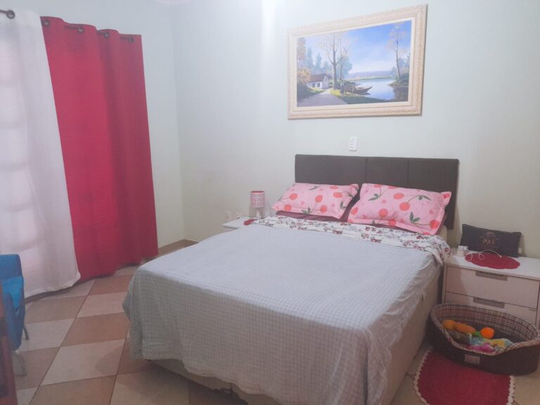 Linda Casa em Cond. Fechado Linda Casa em Cond. Fechado