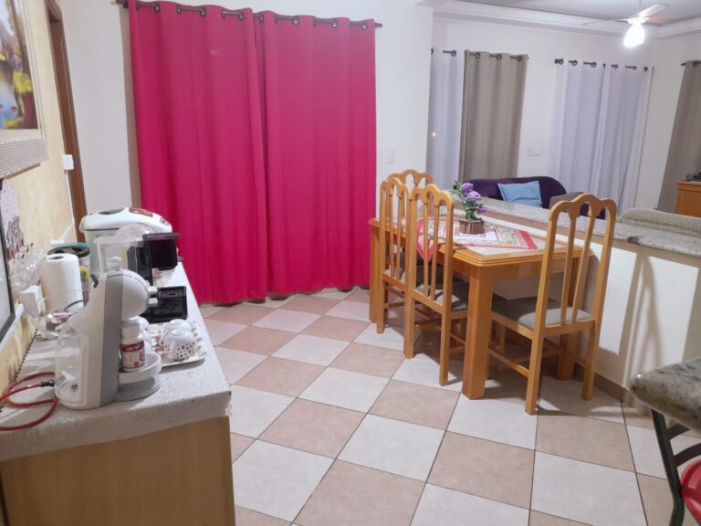 Linda Casa em Cond. Fechado Linda Casa em Cond. Fechado