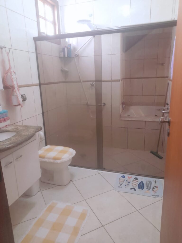 Linda Casa em Cond. Fechado Linda Casa em Cond. Fechado