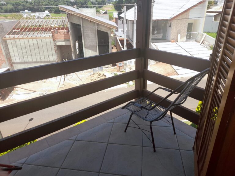 Linda Casa em Cond. Fechado Linda Casa em Cond. Fechado