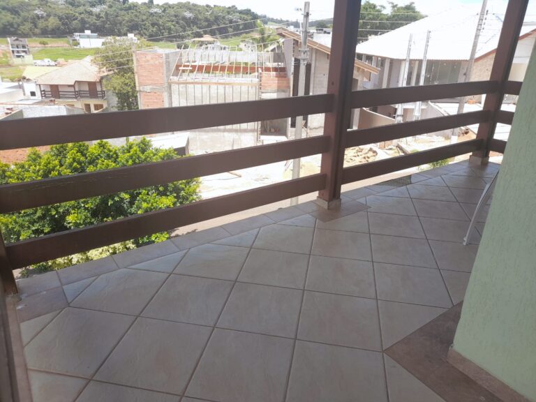 Linda Casa em Cond. Fechado Linda Casa em Cond. Fechado