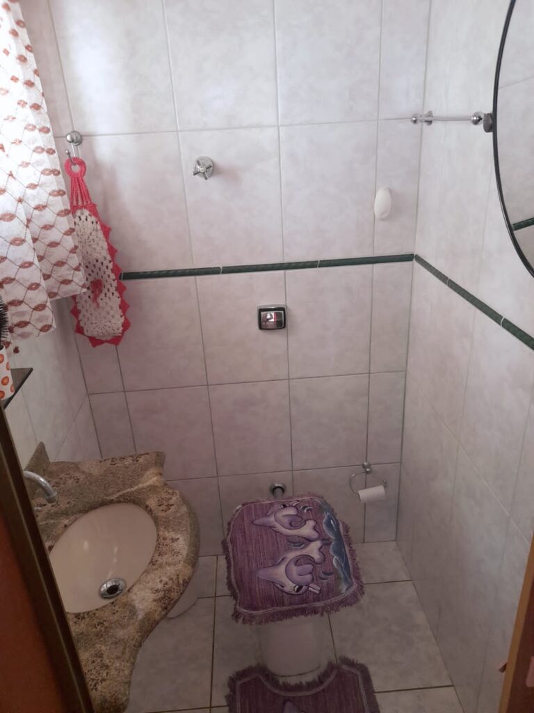 Linda Casa em Cond. Fechado Linda Casa em Cond. Fechado
