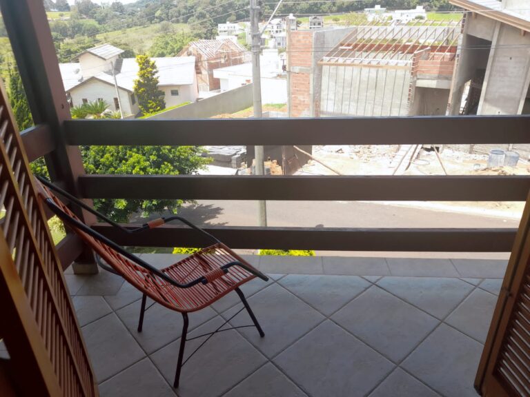 Linda Casa em Cond. Fechado Linda Casa em Cond. Fechado