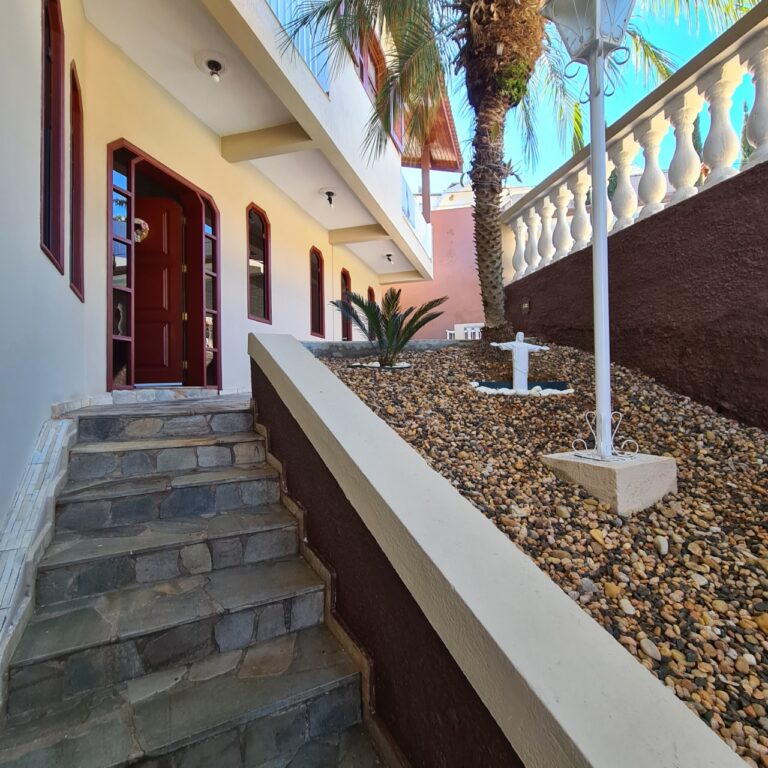 Belíssima casa no Jardim Mirante