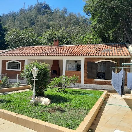 BELÍSSIMA CASA  ÁGUAS DE LINDOIA