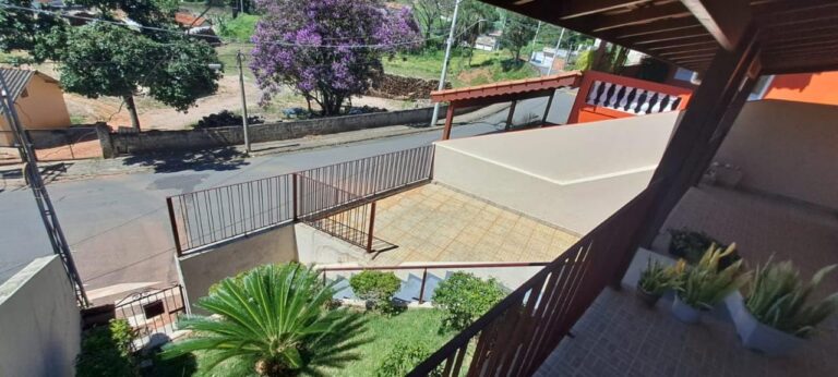 Vende-se casa no bairro assumpção