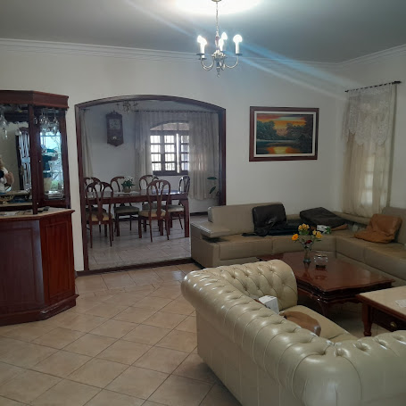 VENDE -SE  CASA ALTO PADRÃO