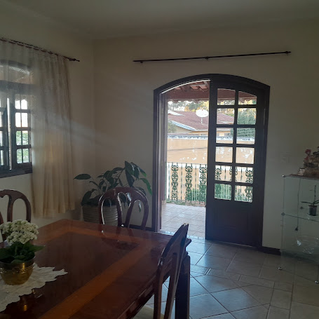 VENDE -SE  CASA ALTO PADRÃO