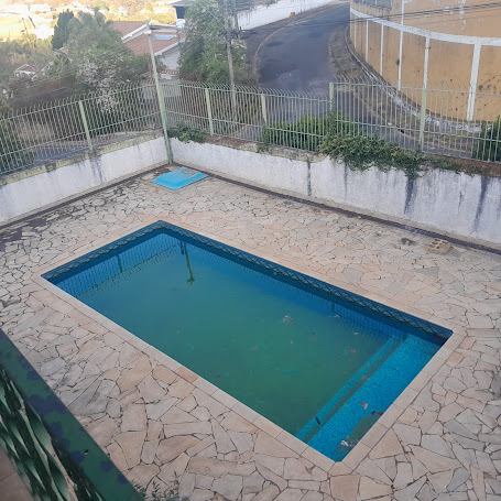 VENDE -SE  CASA ALTO PADRÃO
