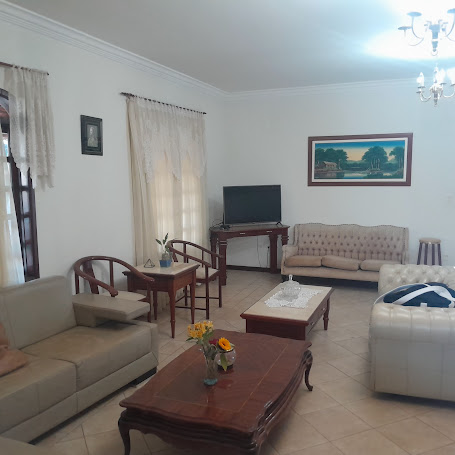 VENDE -SE  CASA ALTO PADRÃO