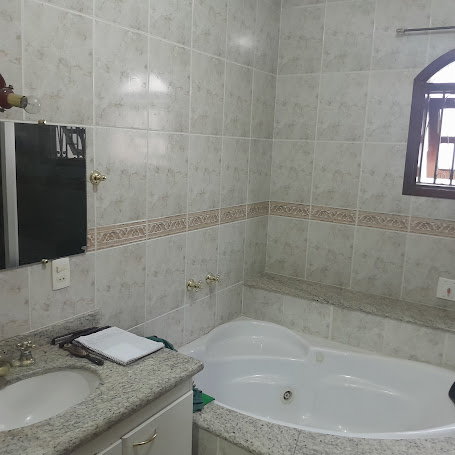 VENDE -SE  CASA ALTO PADRÃO