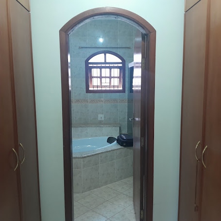 VENDE -SE  CASA ALTO PADRÃO