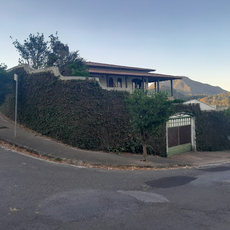 VENDE -SE  CASA ALTO PADRÃO