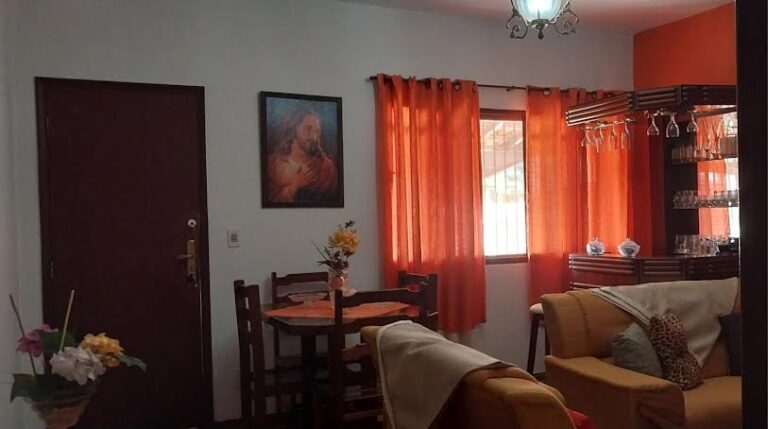Vende-se casa no bairro assumpção
