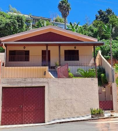 Vende-se casa no bairro assumpção