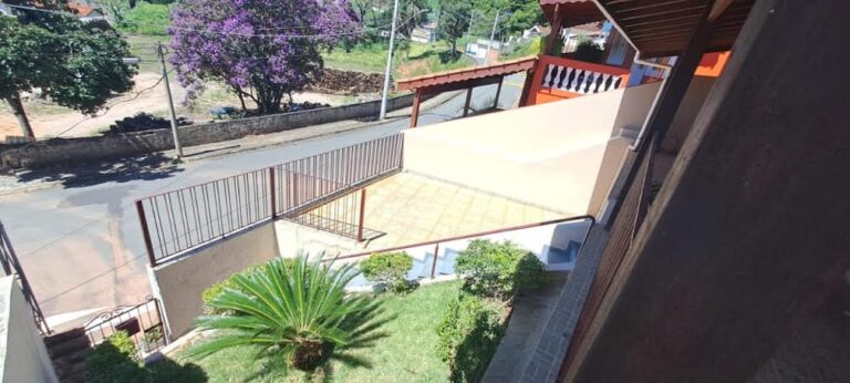 Vende-se casa no bairro assumpção